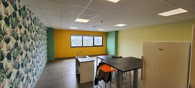 Rafraîchissement des locaux d'une usine à Lezoux (zone pro) : après travaux